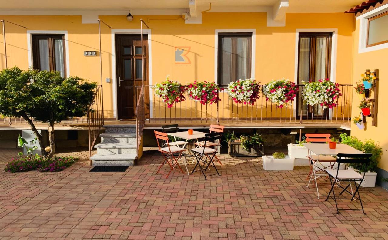 Bb Borgo Biella Bed & Breakfast Candelo Exterior foto